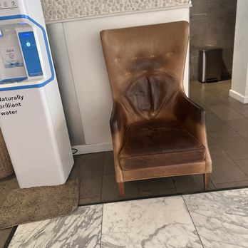 Hotel La Croix - Filthy a$$ chairs in lobby. 3 of them as of 1/16/25 - Hotels Near Me - Honolulu, Hawaii Hotel La Croix - Filthy a$$ chairs in lobby. 3 of them as of 1/16/25 - Hotels Near Me - Honolulu, Hawaii