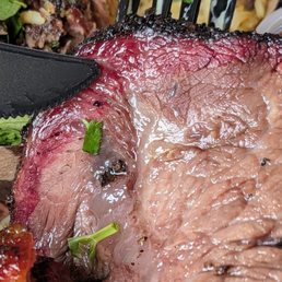Look at that glisten and smoke ring! Look at that glisten and smoke ring!