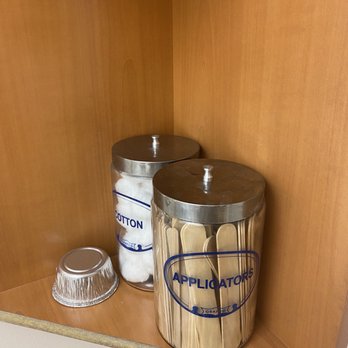 Raya Spa - In the waxing room - Skin Care Near Me - Los Angeles, California Raya Spa - In the waxing room - Skin Care Near Me - Los Angeles, California