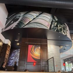 Red Seven Bar & Grill