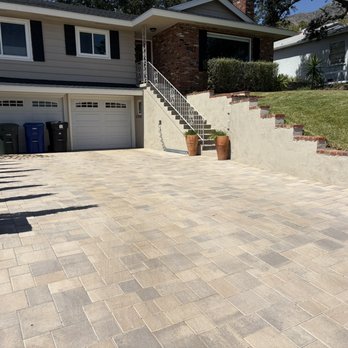Pacific Outdoor Living - Driveway - Landscaping Near Me - Sun Valley, California Pacific Outdoor Living - Driveway - Landscaping Near Me - Sun Valley, California