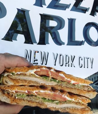 The Pizza Parlor by null