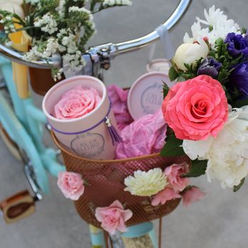 Ciel de Fleurs - Florist Delivery / Infiniti Collection / Everlasting Pink Rose - Florists Near Me - Hallandale Beach, Florida Ciel de Fleurs - Florist Delivery / Infiniti Collection / Everlasting Pink Rose - Florists Near Me - Hallandale Beach, Florida