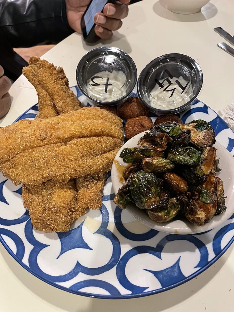 Garretts - Broadway Logo