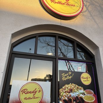 Randys Rolled - The front - Tacos Near Me - Carson, California Randys Rolled - The front - Tacos Near Me - Carson, California