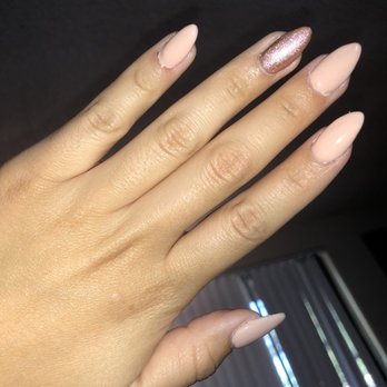 Caesars Nails & Day Spa - Nail Salons Near Me - Eugene, Oregon