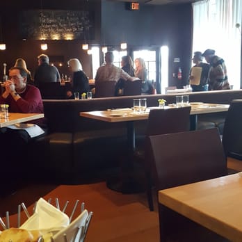 Plan B Restaurant - Pleasant bar atmosphere - French Near Me - Sacramento, California Plan B Restaurant - Pleasant bar atmosphere - French Near Me - Sacramento, California