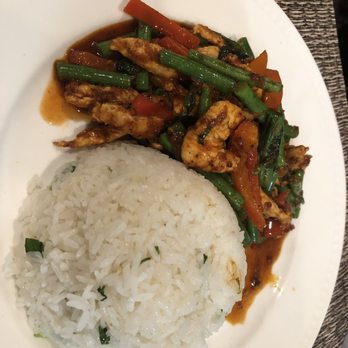 Grub - Chicken and coconut garlic rice. Amazing!!!! - Asian Fusion Near Me - West Nyack, New York Grub - Chicken and coconut garlic rice. Amazing!!!! - Asian Fusion Near Me - West Nyack, New York