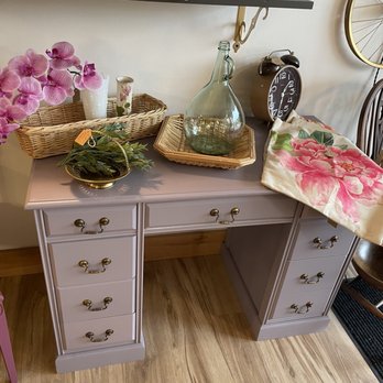 Handy Mandi - Furniture Stores Near Me - Depew, New York