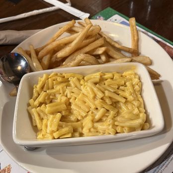 Applebee's Grill + Bar - Kids Mac n cheese - American Near Me - Fontana, California Applebee's Grill + Bar - Kids Mac n cheese - American Near Me - Fontana, California