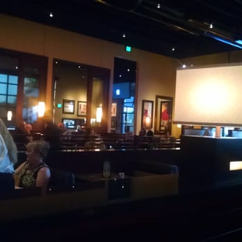 BJ's Restaurant & Brewhouse - Ambiance - Pizza Near Me - Eugene, Oregon