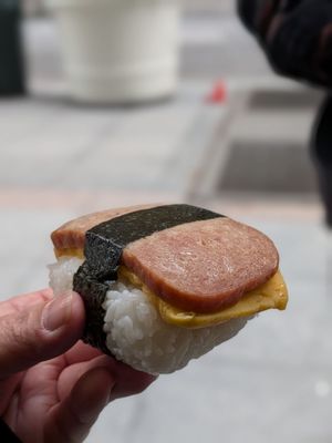Omusubi Gonbei by null