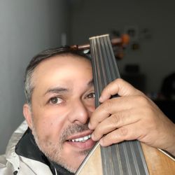 Oud Player and singer