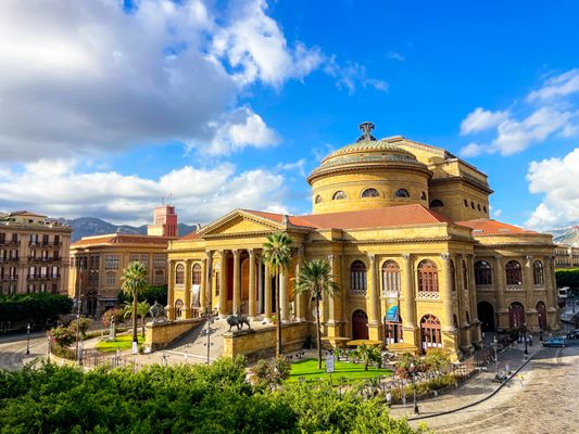 Teatro Massimo di Palermo by null Teatro Massimo di Palermo by null
