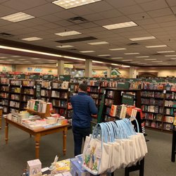 Barnes & Noble