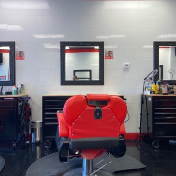 J's Gentlemen Cuts - Getting ready - Barbers Near Me - Fort Worth, Texas J's Gentlemen Cuts - Getting ready - Barbers Near Me - Fort Worth, Texas