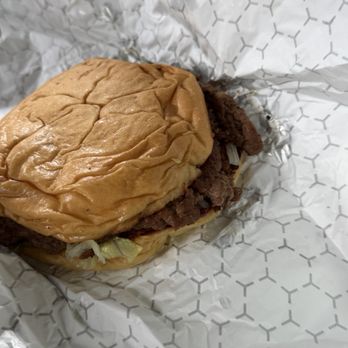 Betty's Burgers Joint - hamburger - Burgers Near Me - Honolulu, Hawaii Betty's Burgers Joint - hamburger - Burgers Near Me - Honolulu, Hawaii
