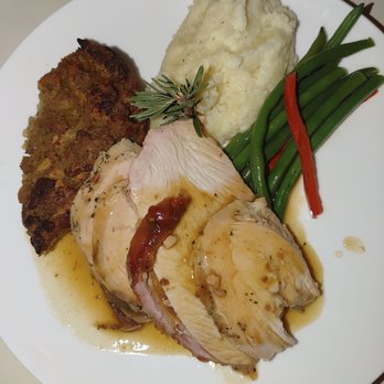 Norman Rockwell Museum - Turkey dinner with stuffing mashed potatoes and fresh green beans - Museums Near Me - Stockbridge, Massachusetts