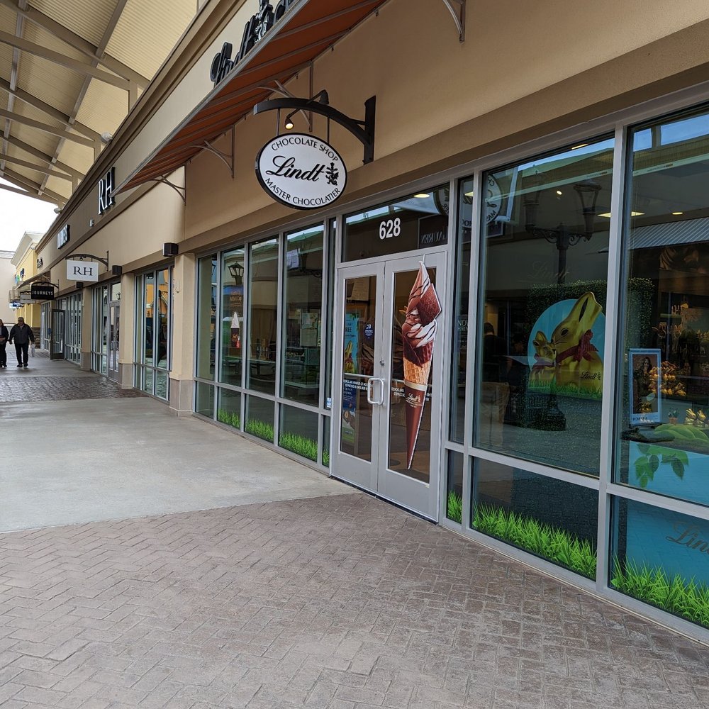 Tanger Outlets Asheville - Outlet Stores Near Me - Asheville, North Carolina Tanger Outlets Asheville - Outlet Stores Near Me - Asheville, North Carolina