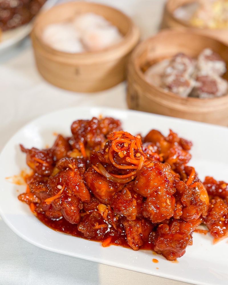 BOMBAY CHOPSTICKS Updated September 2024 47 Photos & 13 Reviews 127 Queen Street S