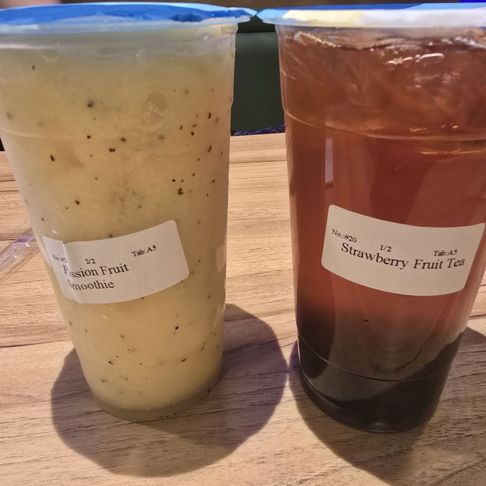Passion fruit smoothie & strawberry fruit bubble tea. Perfect amount of sweetness for both. Passion fruit smoothie & strawberry fruit bubble tea. Perfect amount of sweetness for both.