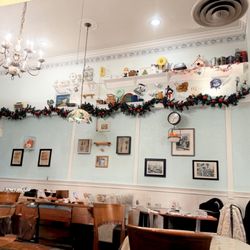 MeeMa’s - The feel and warmth of a Grandma's house when you enter. Staff is super friendly too! @ojbaylen