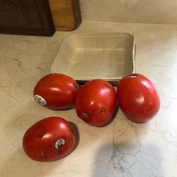 Roma tomatoes Roma tomatoes