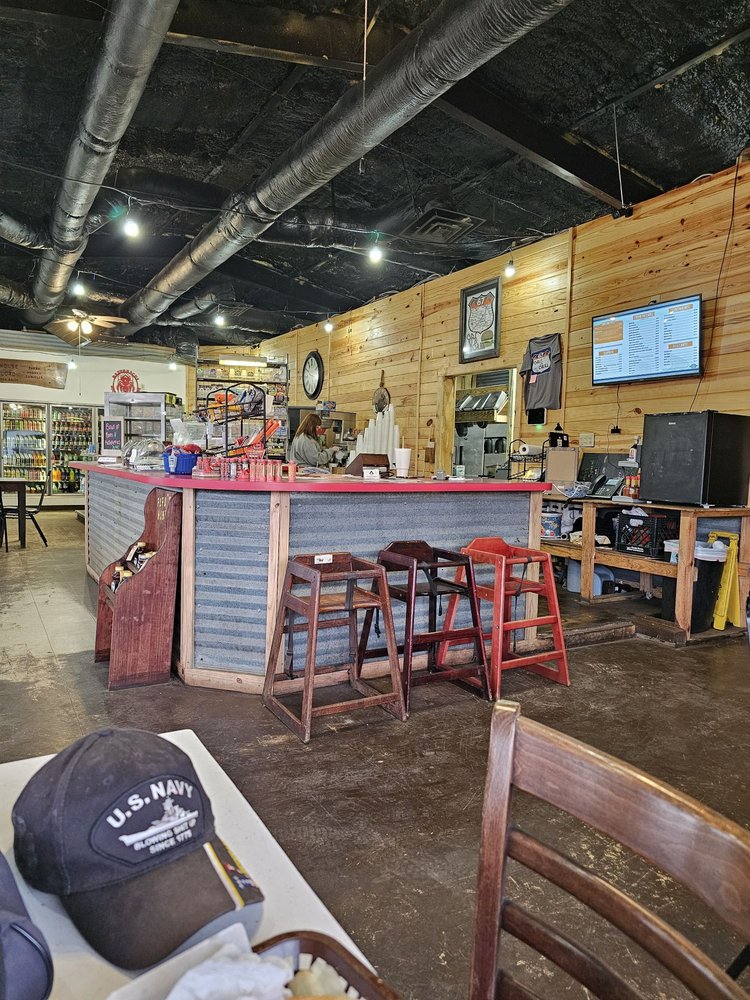 67 GAS AND GRILL Updated September 2024 3052 Hwy 67, Emmet