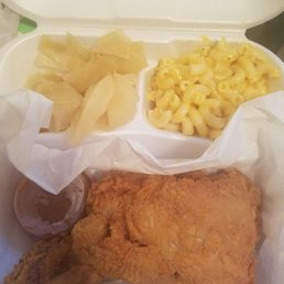 UNSEASONED CABBAGE AND BOX MAC....I haven't even tried the chicken...just all bad...SOUL?!?!?! WHERE???