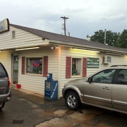 Yousef's Kitchen - Front of restaurant.