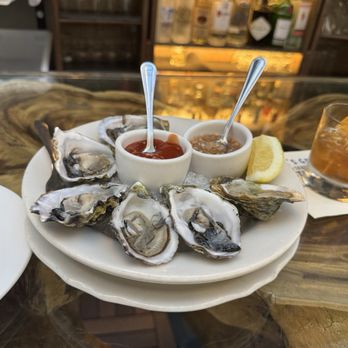 Sam's Tavern - Oysters - Sports Bars Near Me - San Francisco, California Sam's Tavern - Oysters - Sports Bars Near Me - San Francisco, California