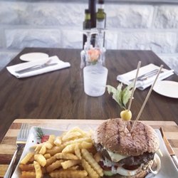 Jannis Orakel - Jannis Burger