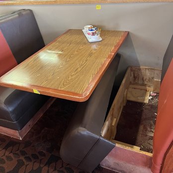 Dollis Breakfast - Booth where my son fell in between the wood and hurt his head & back. - Breakfast & Brunch Near Me - Covina, California