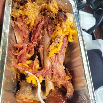 Hickory Tree Turkey BBQ - Looks like a jumbled mess, but it's great! - Barbeque Near Me - Greensboro, North Carolina Hickory Tree Turkey BBQ - Looks like a jumbled mess, but it's great! - Barbeque Near Me - Greensboro, North Carolina
