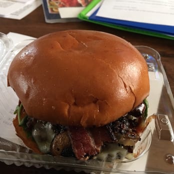 Burger Bench - Looks pretty good - American Near Me - Escondido, California
