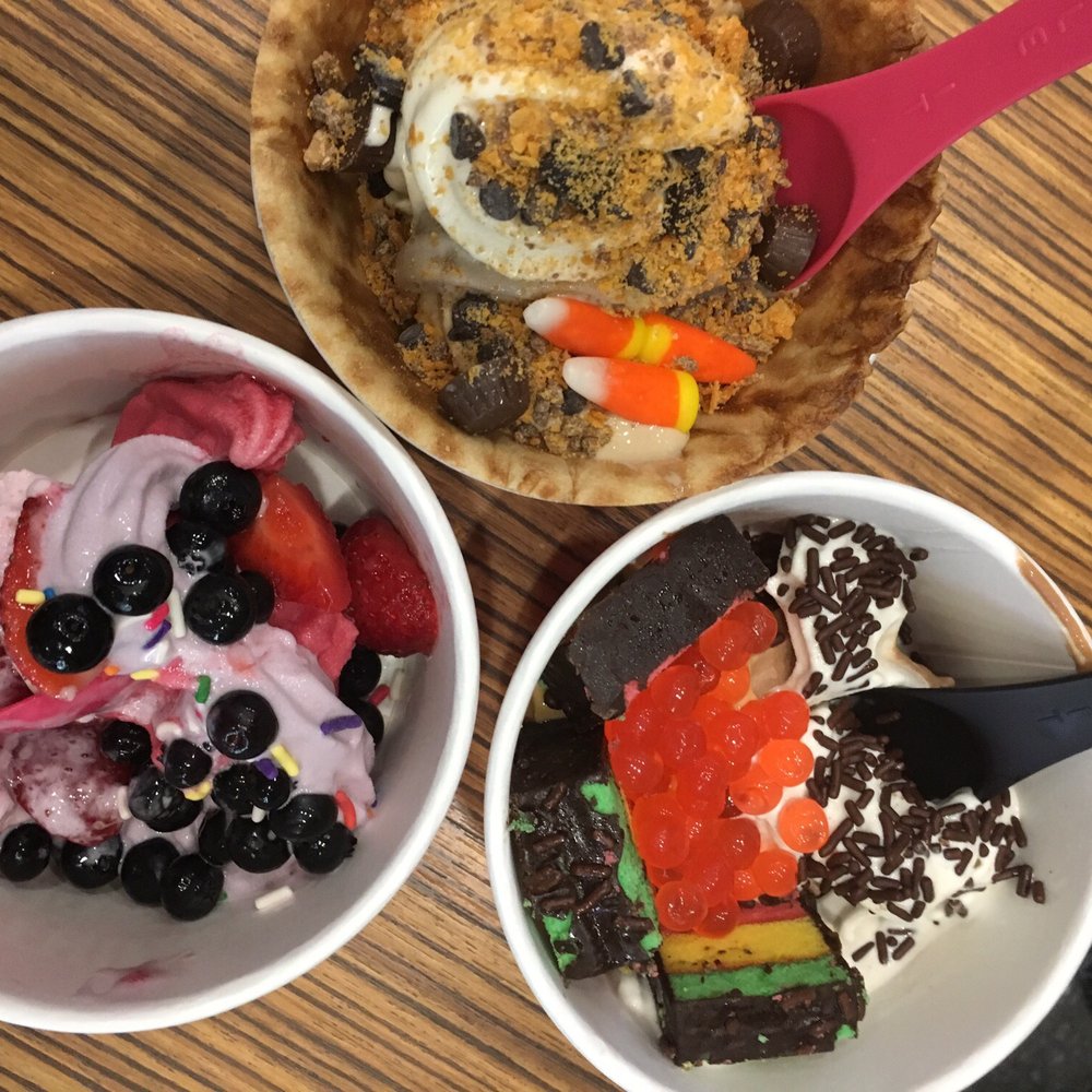 16 Handles - Ice Cream & Frozen Yogurt Near Me - Stamford, Connecticut