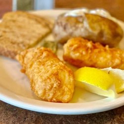 T & D's Grill - Friday Fish Fry - delish!!