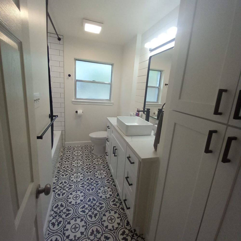 Slide of Home & Roofing Expert