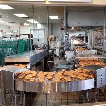 Krispy Kreme Doughnuts - Assembly line - Donuts Near Me - Mississauga, Ontario