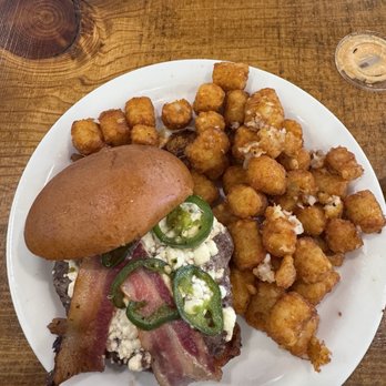 The Craft House - Gastropubs Near Me - Clovis, California