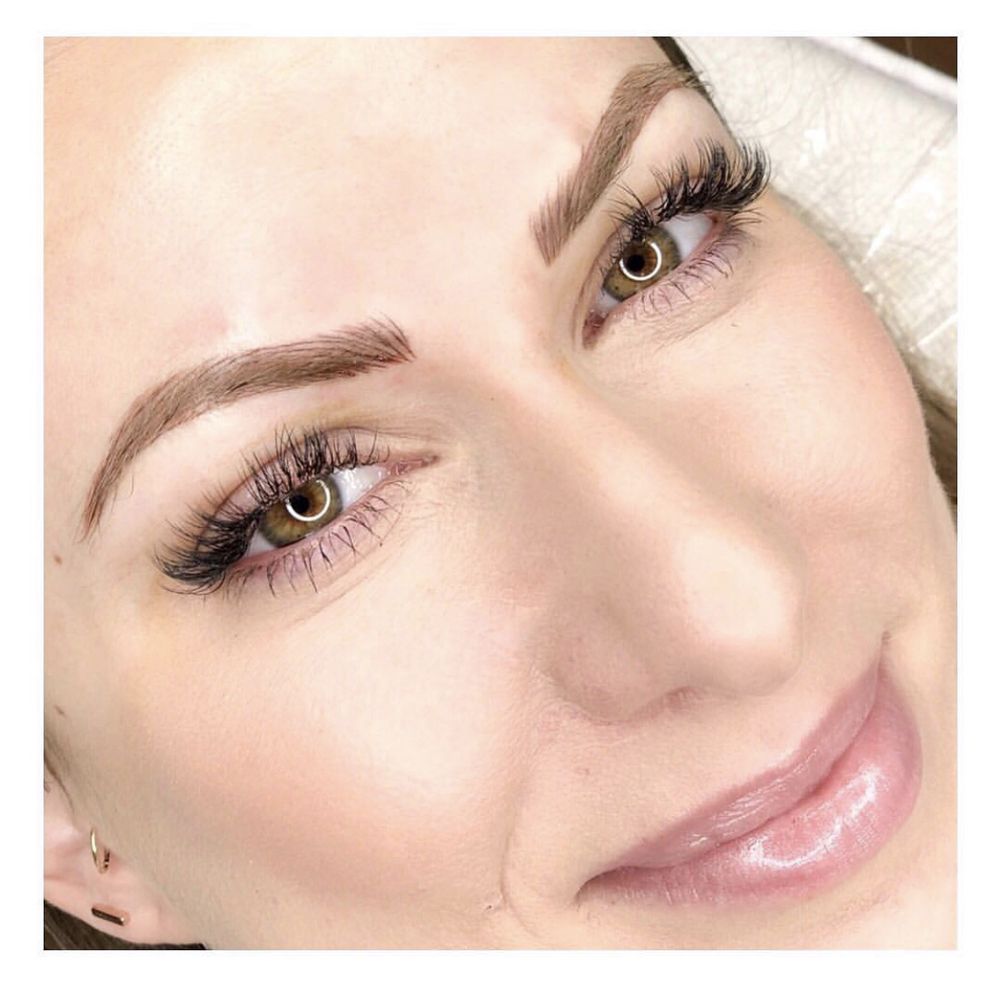 Brow Envy Logo