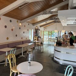 Melange Creperie - Indoor seating