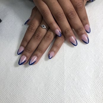 D"Nails Spa - Nails by Vivi - Nail Salons Near Me - Torrance, California