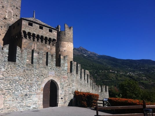 Castello di Fénis by null