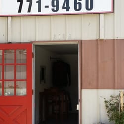 Three Ink Screenprinting - Store front