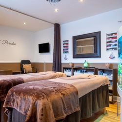 Touch of Paradise - Touch of Paradise's couples beauty room