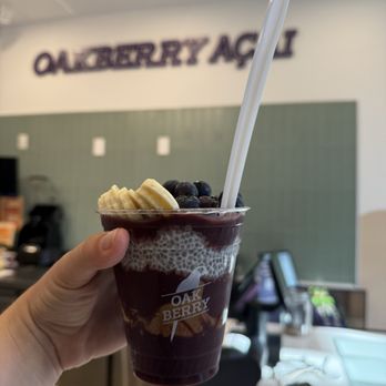 Oakberry Acai - First time at Oakberry--10/10. Fast, fresh, and refreshing! - Juice Bars & Smoothies Near Me - Surfside, Florida Oakberry Acai - First time at Oakberry--10/10. Fast, fresh, and refreshing! - Juice Bars & Smoothies Near Me - Surfside, Florida