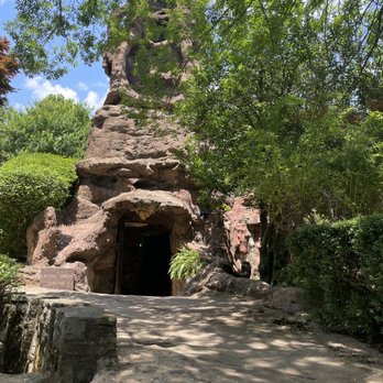 Crystal Shrine Grotto - Local Flavor Near Me - Memphis, Tennessee