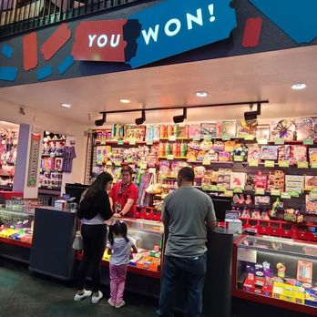 Chuck E. Cheese - Pizza Near Me - San Jose, California