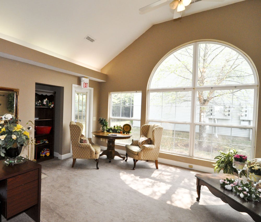 KINGS CROSSING APARTMENTS Updated May 2024 19 Photos 1710 E